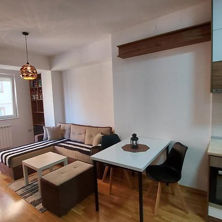 New Home In Skopje Extérieur photo