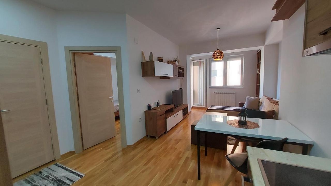 New Home In Skopje Extérieur photo